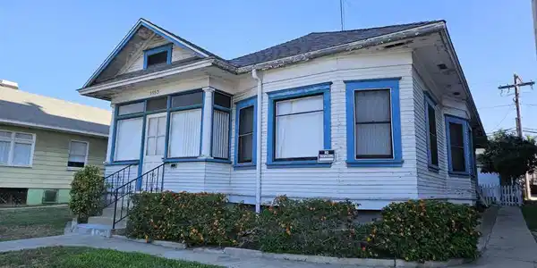 3953 Oregon Street