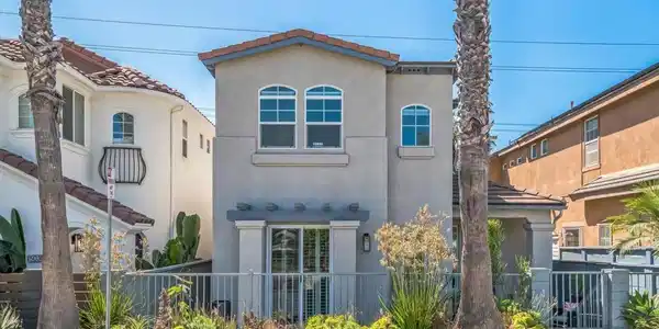 505 N Cedros