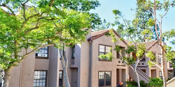 1042 Calle Del Cerro