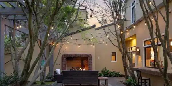 1579 Griffin Road