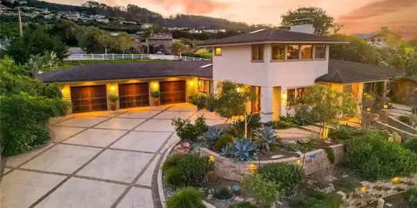 295 Mar Vista Drive