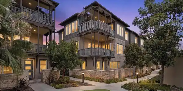1313 Doheny