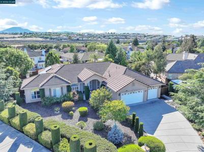 204 Chaps Ct