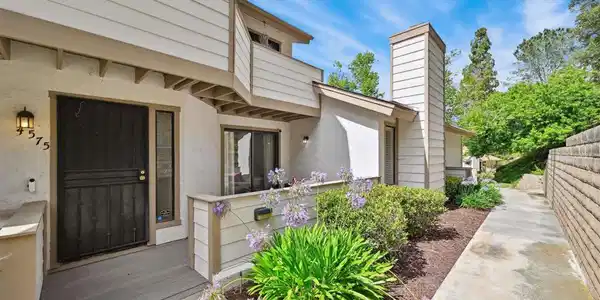 4575 Chateau Dr