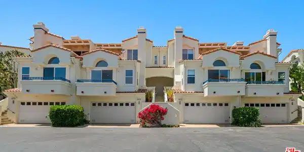6465 Zuma View Place