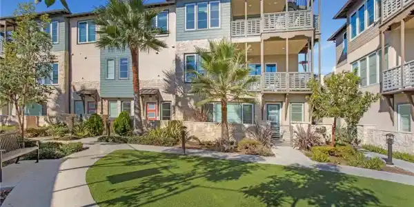 1416 Doheny Way