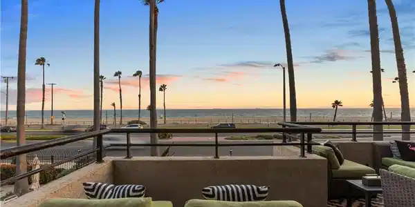 1200 Pacific Coast
