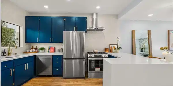 2500 Abbot Kinney Unit 10