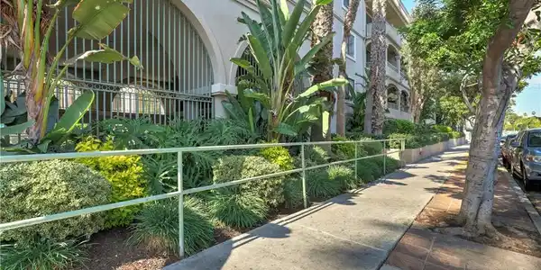 555 Maine Avenue