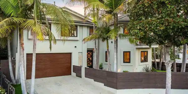 3201 Viola Place