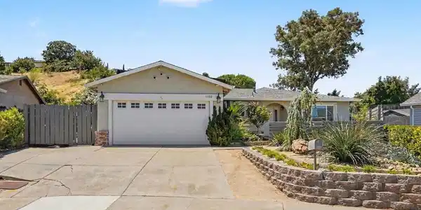 1150 Los Palos Ct