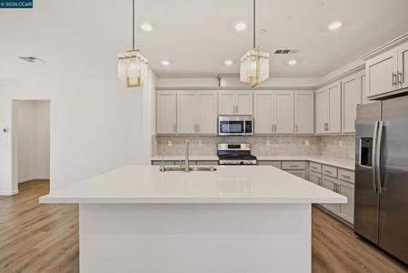 5 Brookdale Court