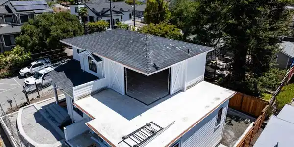 380 Lake Avenue