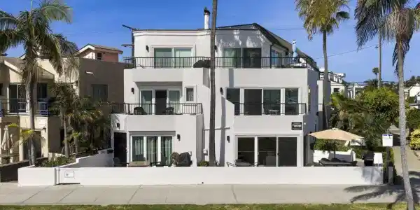 3268 Bayside Walk