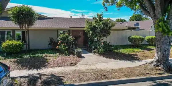 359 Los Arbolitos Boulevard
