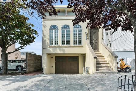 371 6th Avenue
