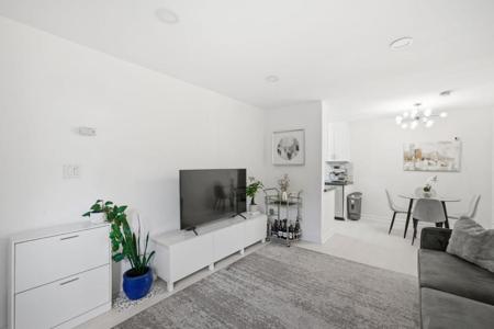 408 Boardwalk Avenue