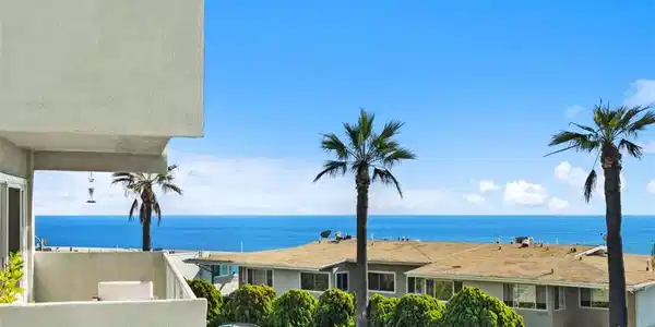 21703 Ocean Vista Dr 201A