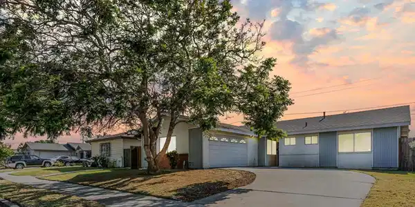 4701 Highland Avenue