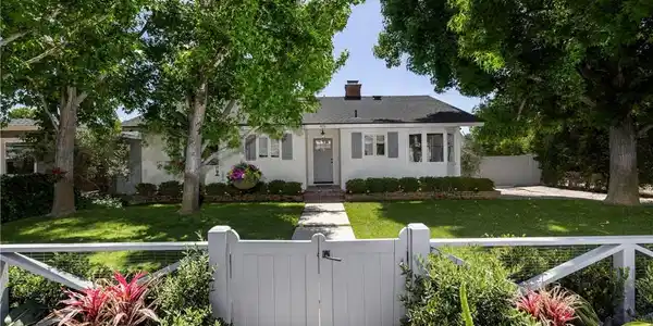 415 Walnut