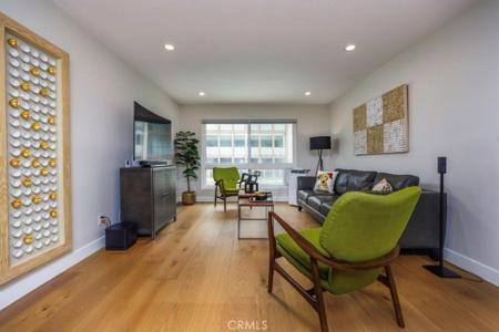 5585 E Pacific Coast