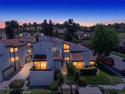 7526 Jerez Court