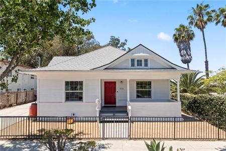 976 N Loma Vista Drive