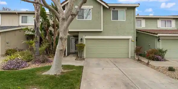 311 Shoreline Drive