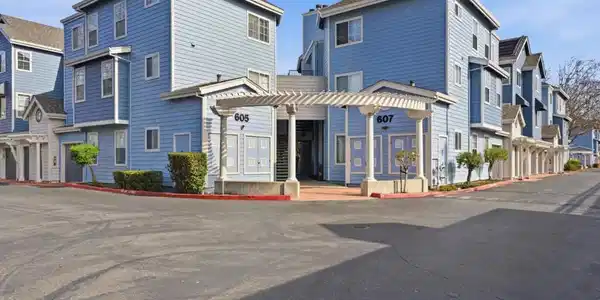 607 Arcadia Terrace