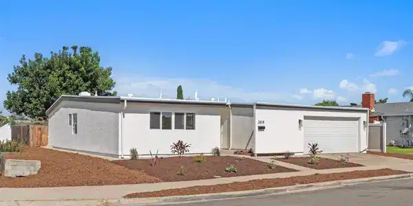 2618 Larkin Pl.