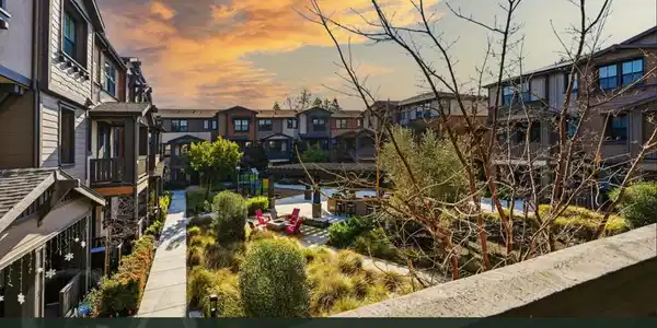 2020 Thea Circle
