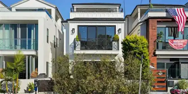 306 3rd Street