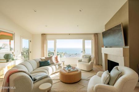 6813 Seawatch Lane
