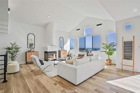 4216 Highland Avenue