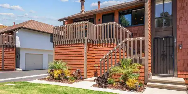 2459 Caminito Ocean Cv
