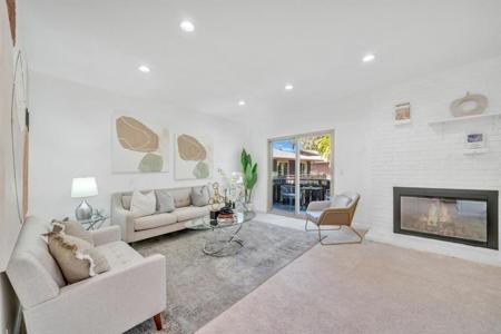 Middlefield Rd #3H