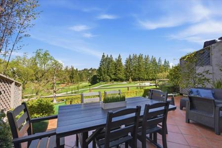 206 Sand Hill Circle