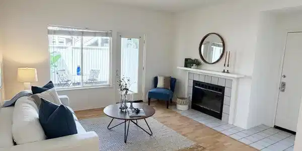 99 Marina Lakes Dr