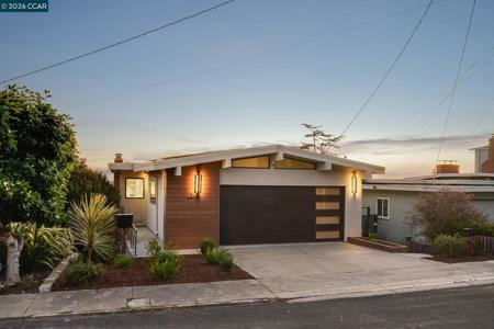 2431 Tulare Ave