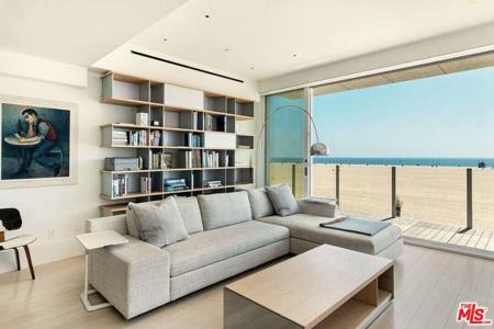 1267 Palisades Beach Road