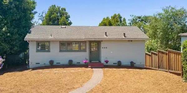 206 Bayview Court