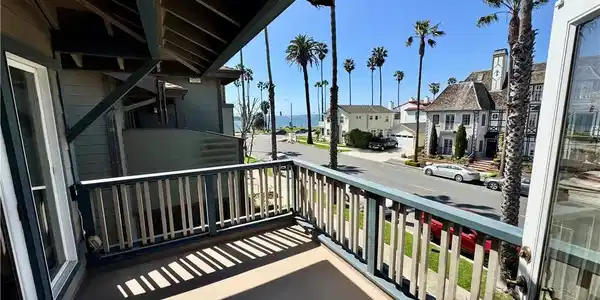 16 Coronado
