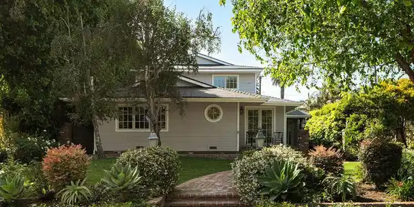 415 Palisades Avenue