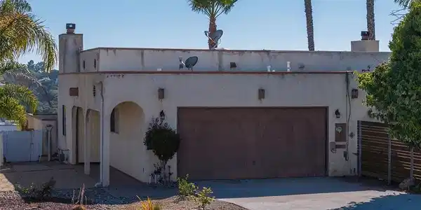 670 Vista Pacifica Circle