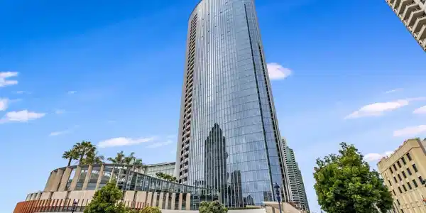 888 W E Street