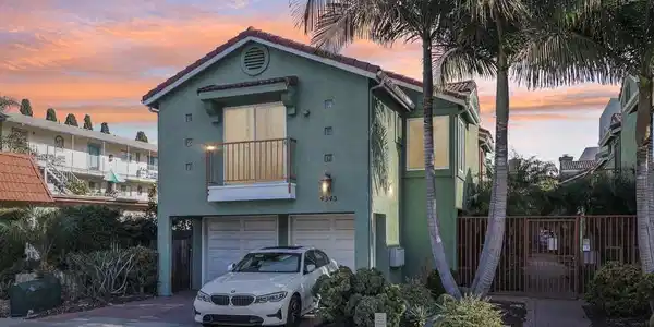 4345 Florida Street