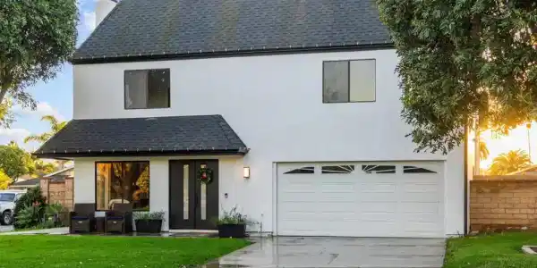 3865 Hibiscus Circle