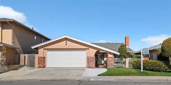4549 Birchwood