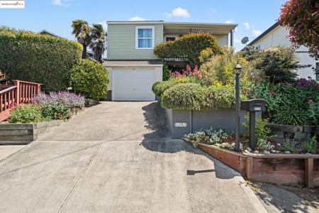 1724 Bayo Vista Ave