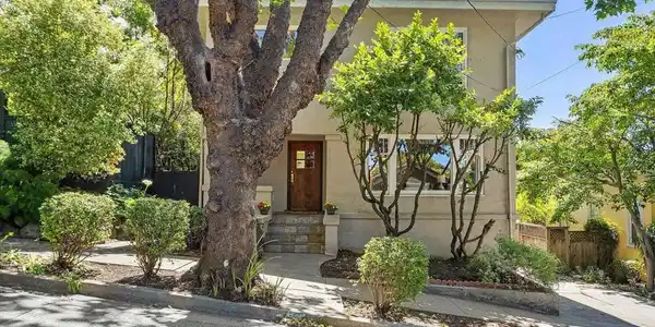2114 Marin Ave